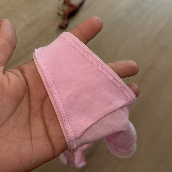 Victoria's Secret Pink Thong - Picture 5 of 5